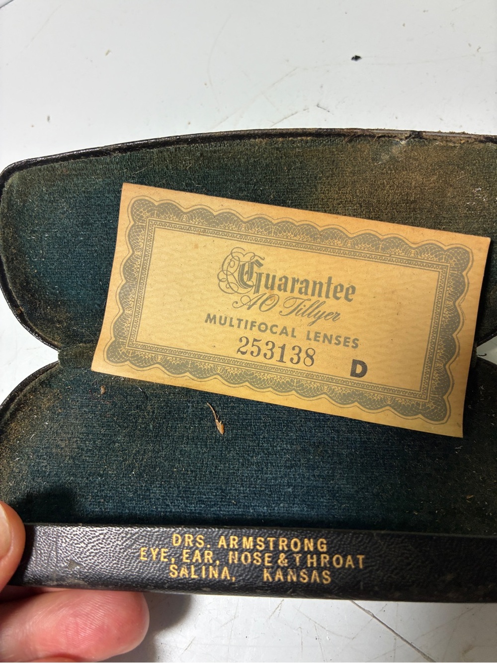 1920s-1940s Men's Round Metal Frame Eyeglasses in Gold - Picture 2 of 12